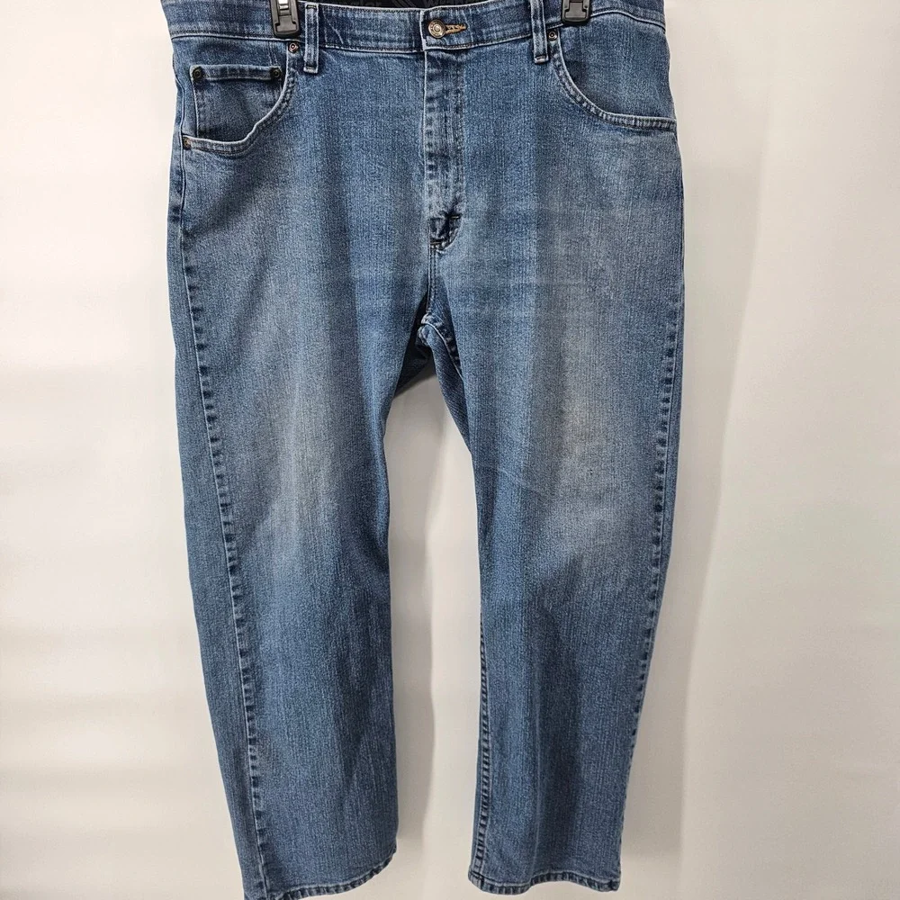 Wrangler Regular‎ Fit Jeans Mens 38x29 Blue Medium Wash 96CFWLW Comfort Stretch